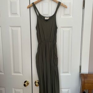 Easy dress with pockets